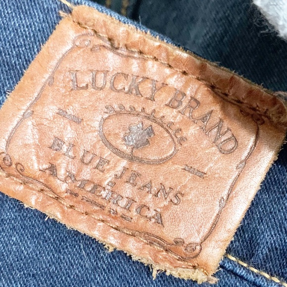 Lucky Brand Dark Wash Charlie Baby Boot Denim Jeans Five Pocket Styling Mid Rise - Picture 10 of 15